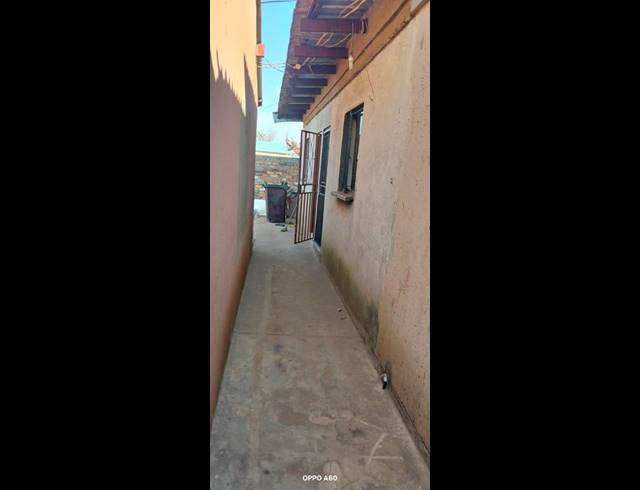 2 BEDROOM HOUSE FOR SALE IN PALM RIDGE